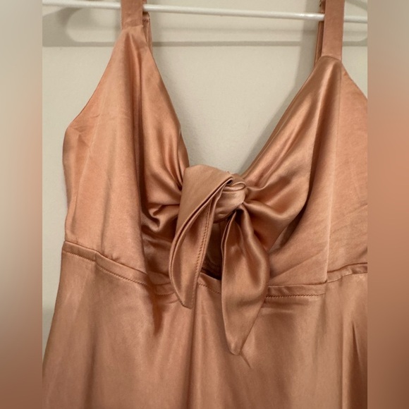 NWT Selfie Leslie PERFECT DAY SATIN MIDI DRESS BLUSH- Medium - Picture 9 of 11